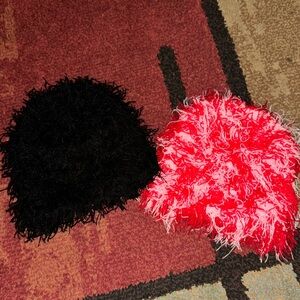 BUNDLE of 2 knit‎ hats